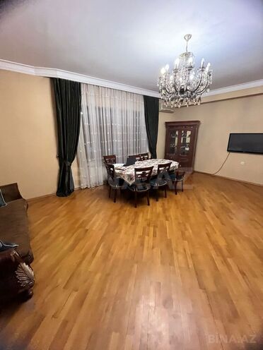 Продаётся 4-комн. новостройка 175 м², м. Низами, photo 3 from 7