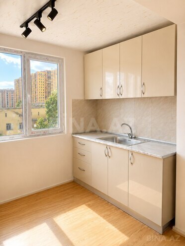 Satılır 2 otaqlı köhnə tikili 45 m², İnşaatçılar m., photo 5 from 9