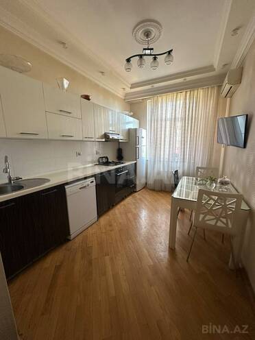 İcarəyə verilir 3 otaqlı yeni tikili 130 m², 8 Noyabr m., photo 5 from 19