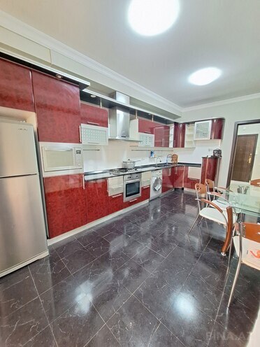 Сдаётся 2-комн. новостройка 100 м², м. Низами, photo 3 from 13