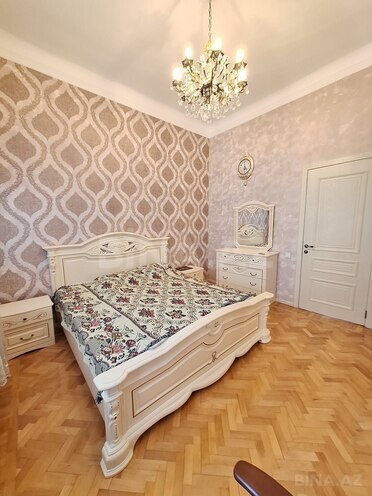 Сдаётся 2-комн. вторичка 70 м², м. 28 мая, photo 1 from 13