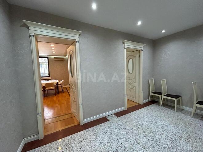 İcarəyə verilir 2 otaqlı köhnə tikili 70 m², 28 May m., photo 21 from 23