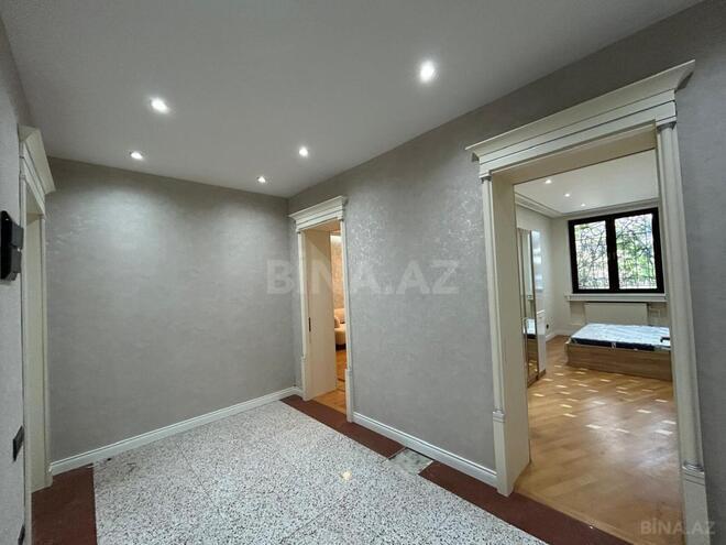 İcarəyə verilir 2 otaqlı köhnə tikili 70 m², 28 May m., photo 16 from 23