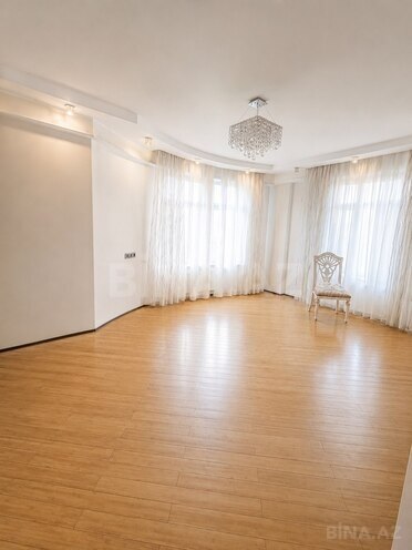 Продаётся 3-комн. новостройка 140 м², м. Низами, photo 11 from 13