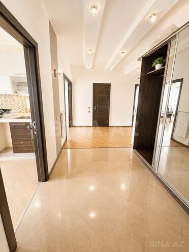 Продаётся 3-комн. новостройка 140 м², м. Низами, photo 8 from 13