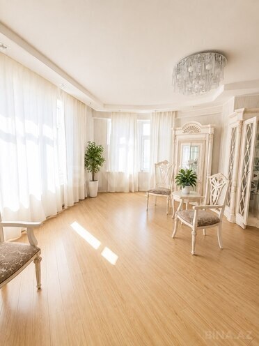 Продаётся 3-комн. новостройка 140 м², м. Низами, photo 4 from 13