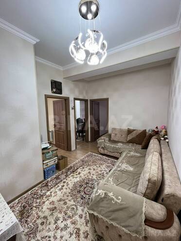 İcarəyə verilir 3 otaqlı yeni tikili 72 m², 28 May m., photo 1 from 13