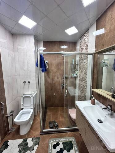 Продаётся 3-комн. вторичка 90 м², м. Иншаатчылар, photo 10 from 20