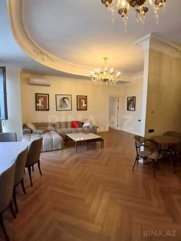 Сдаётся 3-комн. новостройка 170 м², м. Низами, photo 4 from 27