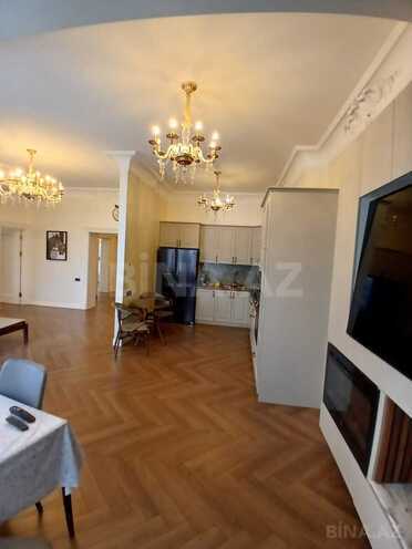 Сдаётся 3-комн. новостройка 170 м², м. Низами, photo 9 from 27