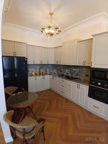 Сдаётся 3-комн. новостройка 170 м², м. Низами, photo 10 from 27