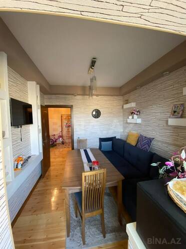 Satılır 3 otaqlı yeni tikili 80 m², 8-ci mikrorayon q., photo 1 from 12