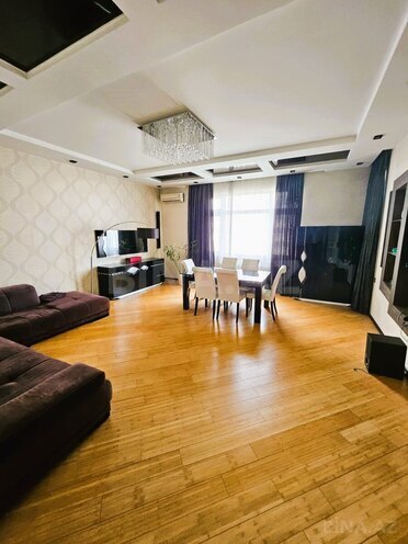 Продаётся 3-комн. новостройка 136 м², м. 8 ноября, photo 1 from 16