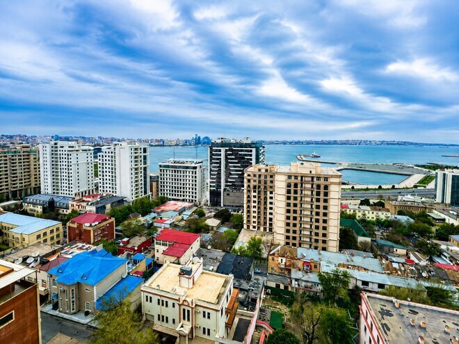 Satılır 3 otaqlı köhnə tikili 100 m², Bayıl q., photo 1 from 14