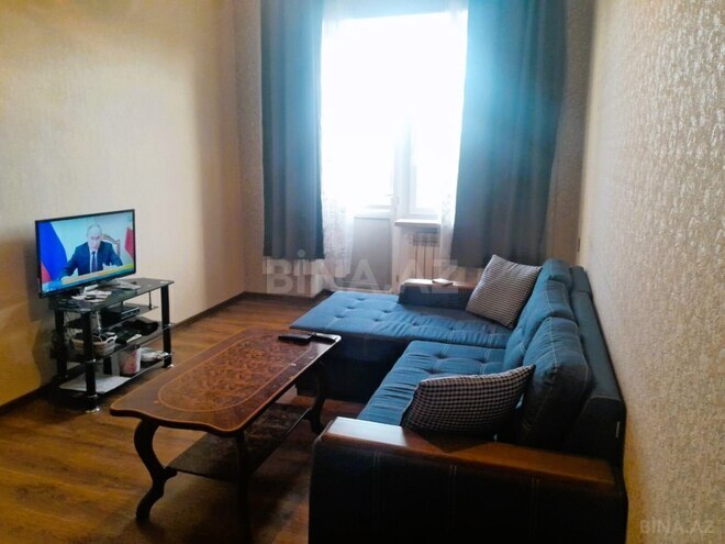 Satılır 2 otaqlı köhnə tikili 55 m², Əmircan q., photo 1 from 14