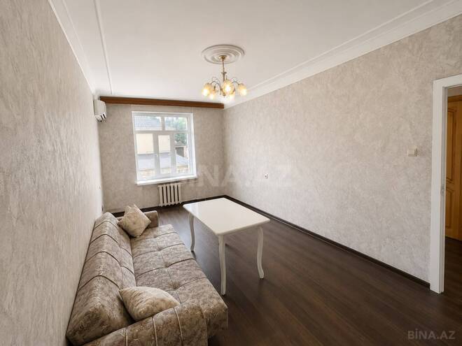 Продается 3-комн. вторичка 70 м², м. Ахмедлы, photo 1 from 12