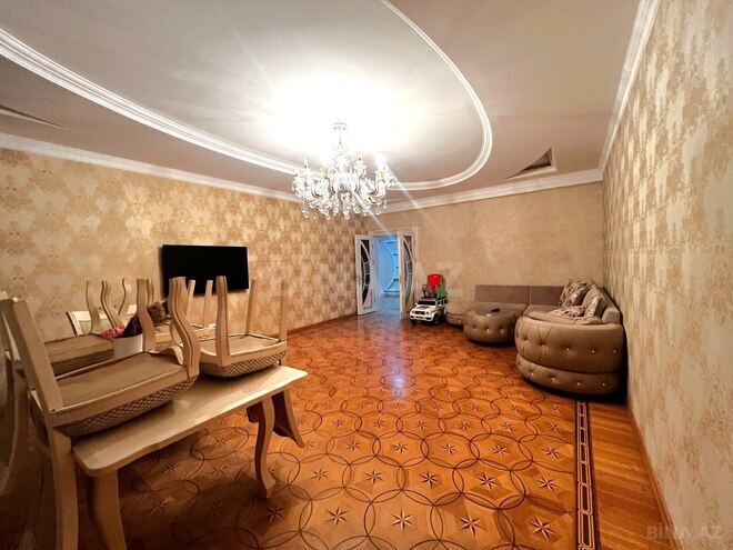 Сдаётся 4-комн. новостройка 200 м², м. Низами, photo 1 from 13