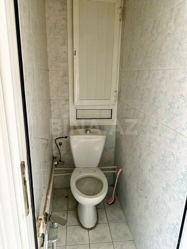 Satılır 2 otaqlı köhnə tikili 65 m², Xalqlar Dostluğu m., photo 13 from 16