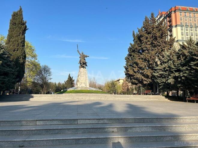 Продаётся 3-комн. вторичка 72 м², Насиминский  р., photo 4 from 12
