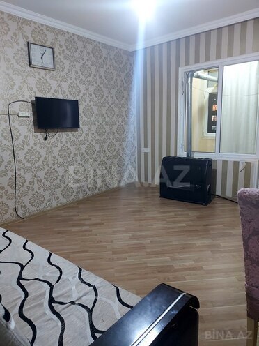 Satılır 2 otaqlı köhnə tikili 60 m², photo 1 from 11