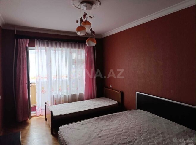 Продается 3-комн. вторичка 85 м², м. Ахмедлы, photo 1 from 10