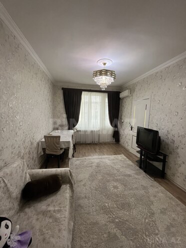 Продается 2-комн. вторичка 58 м², м. Мемар Аджеми, photo 1 from 17