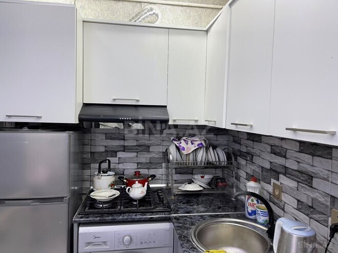 Продается 1-комн. вторичка 35 м², м. Нефтчиляр, photo 3 from 16