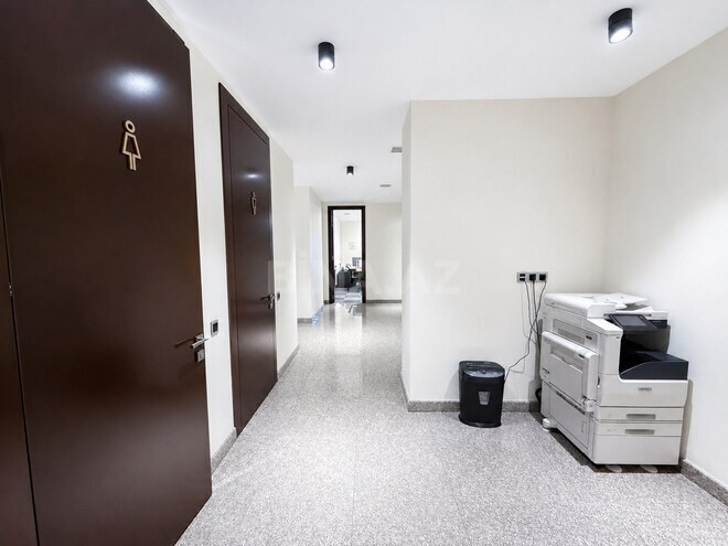 İcarəyə verilir 12 otaqlı ofis 545 m², 28 May m., photo 15 from 31