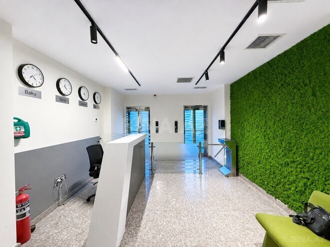 İcarəyə verilir 12 otaqlı ofis 545 m², 28 May m., photo 1 from 31