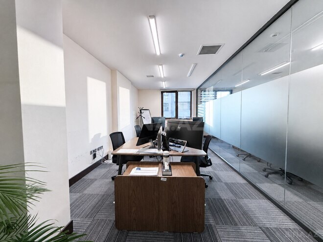 İcarəyə verilir 12 otaqlı ofis 545 m², 28 May m., photo 11 from 31