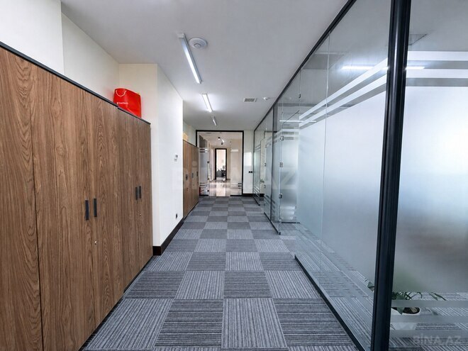 İcarəyə verilir 12 otaqlı ofis 545 m², 28 May m., photo 27 from 31
