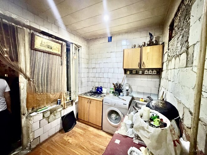 Продаётся 2-комн. вторичка 65 м², м. Кара Караев, photo 7 from 14