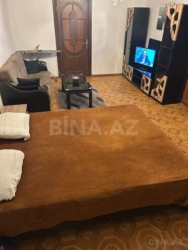Сдаётся 1-комн. вторичка 42 м², м. Ичеришехер, photo 3 from 9