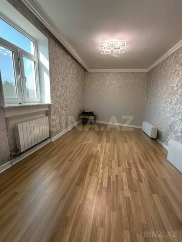 Продаётся 2-комн. вторичка 55 м², Абшеронcкий  р., photo 1 from 19