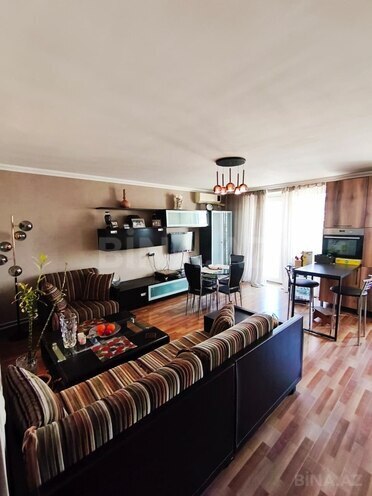 Продаётся 3-комн. вторичка 75 м², м. Элмляр Академиясы, photo 4 from 19