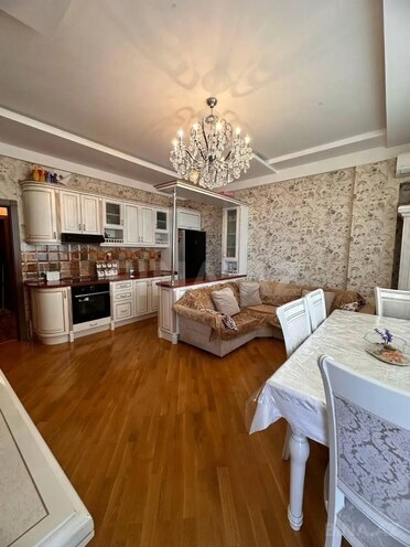 Satılır 2 otaqlı yeni tikili 65 m², İnşaatçılar m., photo 1 from 16