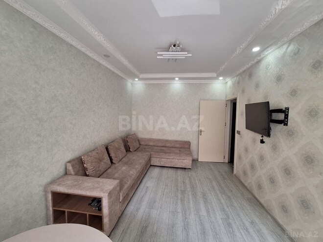 Сдаётся 2-комн. вторичка 55 м², м. Мемар Аджеми, photo 1 from 10