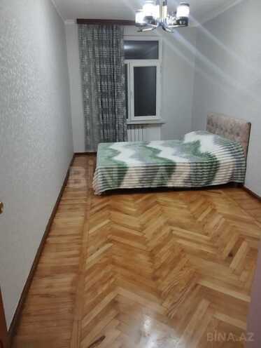 Satılır 2 otaqlı köhnə tikili 60 m², İnşaatçılar m., photo 3 from 12