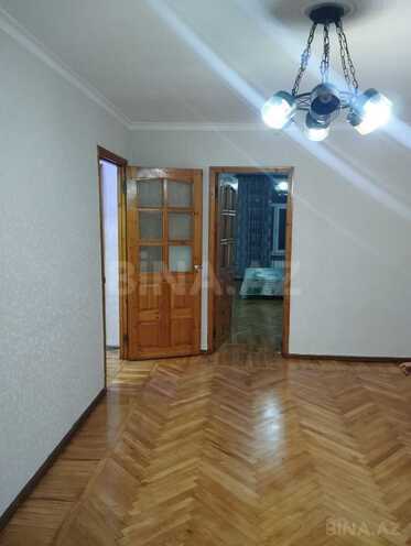 Satılır 2 otaqlı köhnə tikili 60 m², İnşaatçılar m., photo 10 from 12