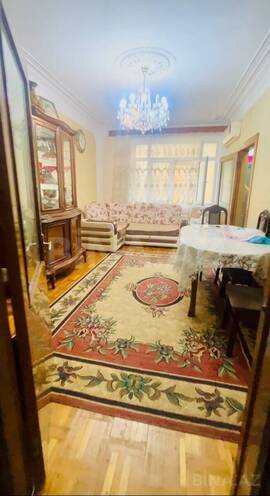 Satılır 2 otaqlı köhnə tikili 55 m², Memar Əcəmi m., photo 1 from 13