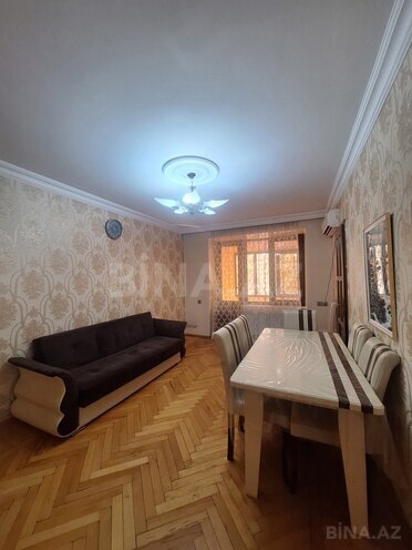 Satılır 2 otaqlı köhnə tikili 50 m², İnşaatçılar m., photo 6 from 30