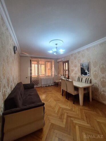 Satılır 2 otaqlı köhnə tikili 50 m², İnşaatçılar m., photo 9 from 30