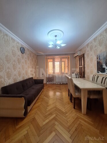 Satılır 2 otaqlı köhnə tikili 50 m², İnşaatçılar m., photo 11 from 30