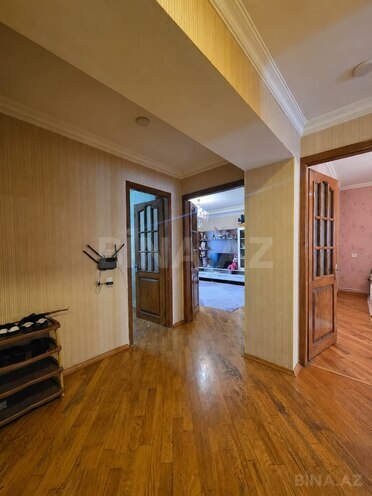 Продаётся 3-комн. вторичка 70 м², м. 20 января, photo 4 from 10