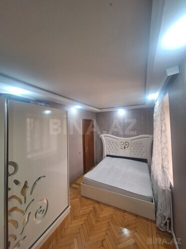 Satılır 2 otaqlı köhnə tikili 50 m², İnşaatçılar m., photo 17 from 30
