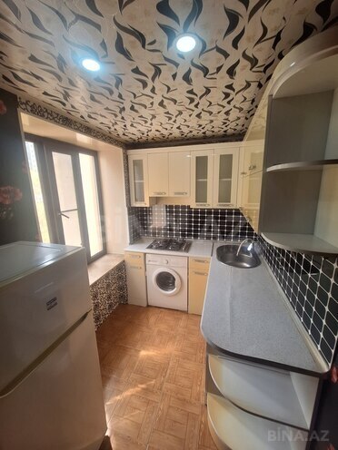 Satılır 2 otaqlı köhnə tikili 50 m², İnşaatçılar m., photo 24 from 30