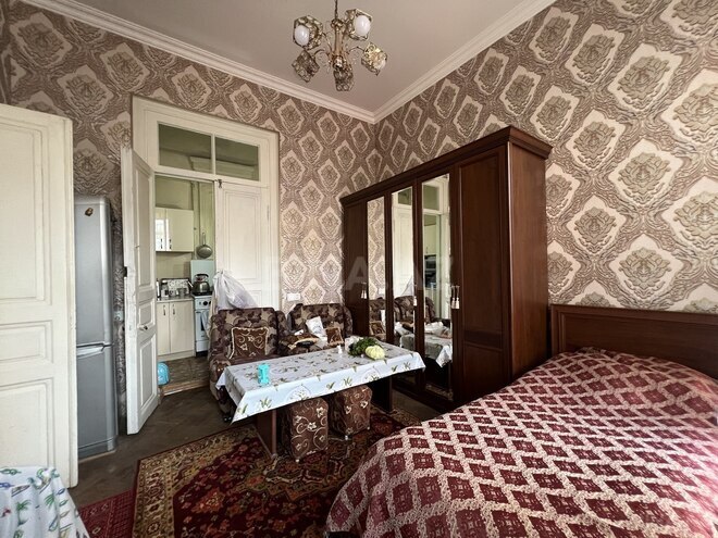 Satılır 2 otaqlı köhnə tikili 48 m², Sahil m., photo 7 from 13