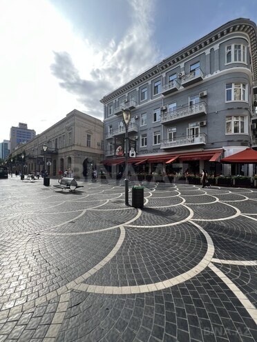 Satılır 2 otaqlı köhnə tikili 48 m², Sahil m., photo 3 from 13