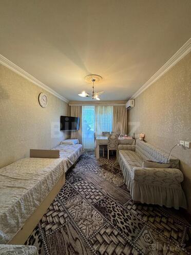 Продаётся 2-комн. вторичка 55 м², м. Нефтчиляр, photo 1 from 11