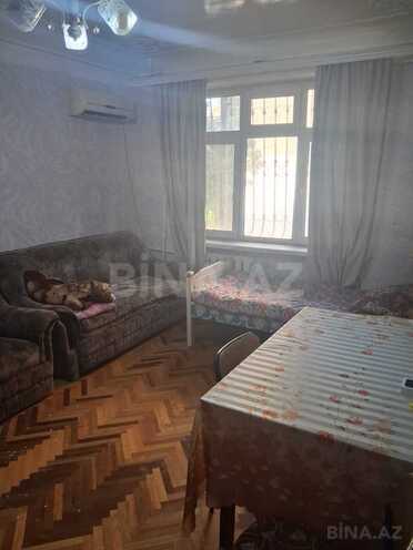 Продаётся 2-комн. вторичка 55 м², м. Нефтчиляр, photo 1 from 12